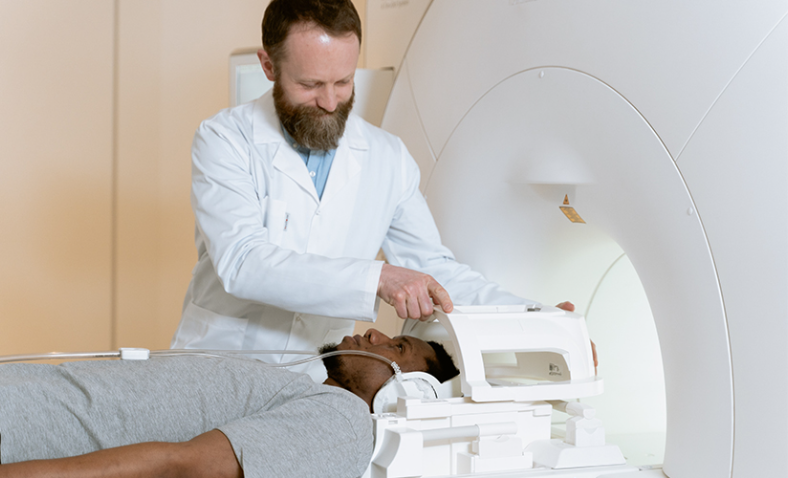 SHOULD CT SCANS BE DONE FOR HEAD INJURIES?