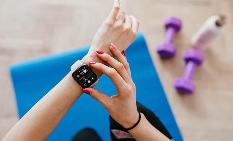 FITNESS TRACKERS: CAN THEY IMPROVE YOUR HEALTH?