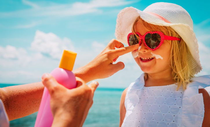 WHAT YOU NEED TO KNOW ABOUT SUNSCREEN